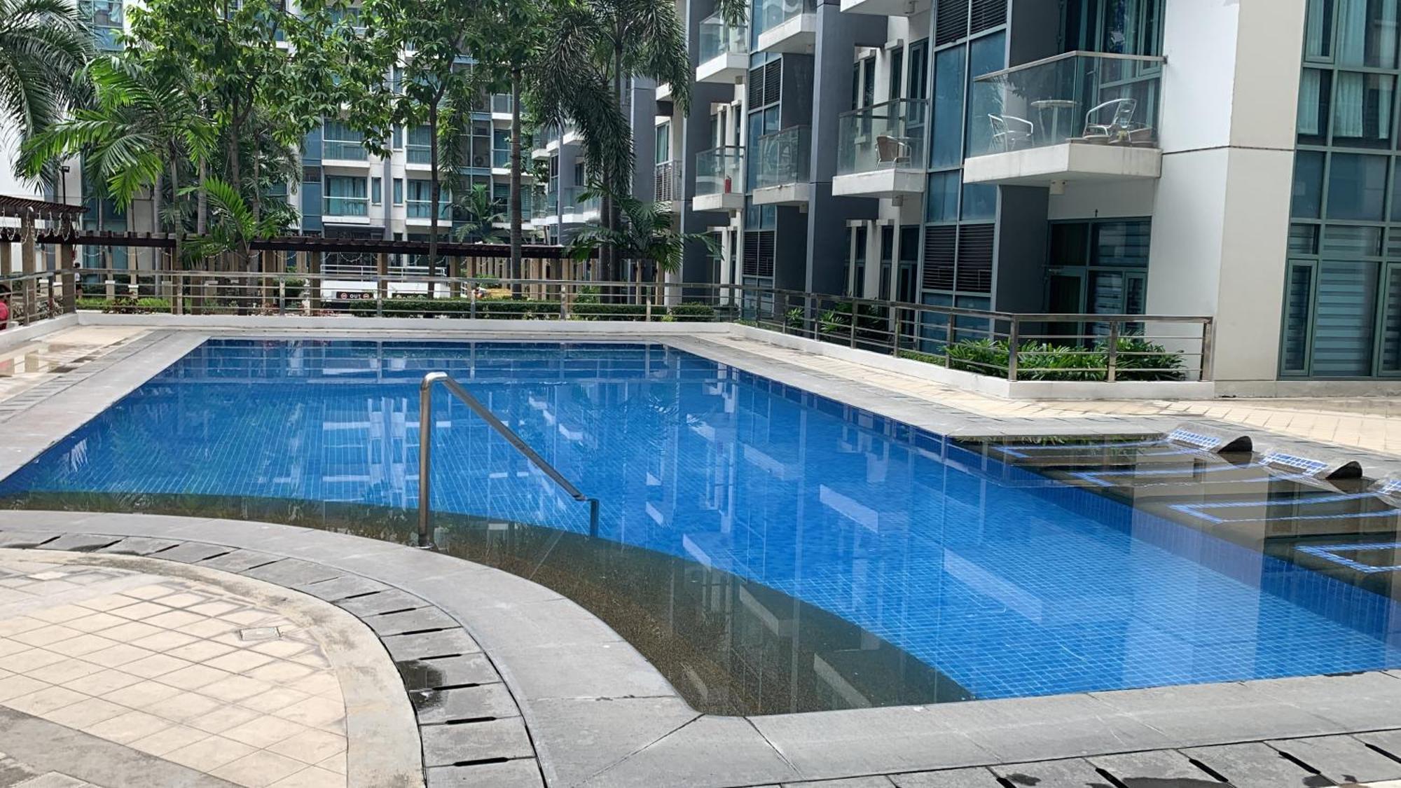 One Palm Tree Villas Condominium - Studio 2Nd Fl With Balcony - Across Terminal 3 Airport Pasay Esterno foto